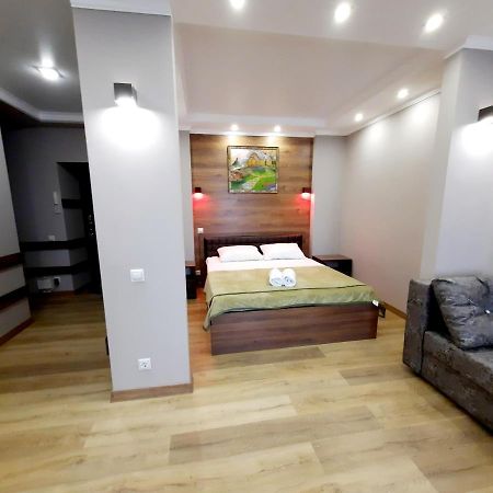 Исы Байзакова 133 Apartment Pavlodar Ngoại thất bức ảnh