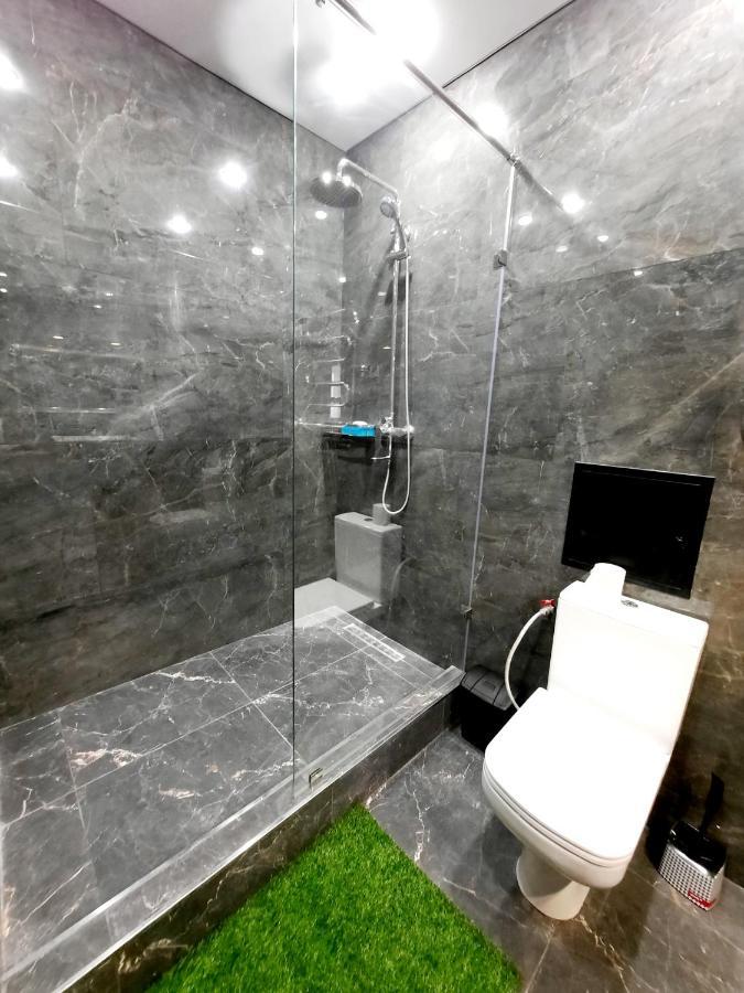 Исы Байзакова 133 Apartment Pavlodar Ngoại thất bức ảnh